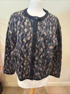 Philosophy Fuzzy Knit Cardigan in Black & Tan Leopard